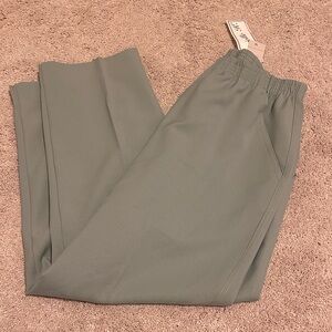 Size 14 Danielle K. Green Pants with Pockets